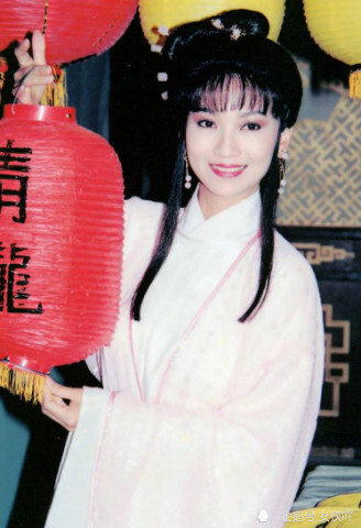 《新白娘子传奇》为什么金钹法王非得把胡媚娘易容成白娘子的模样呢