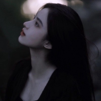 ins侧脸杀女生头像