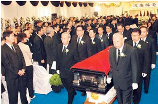 张子强唯一不敢惹的香港富豪,出门从不带保镖,死后享受最高国葬