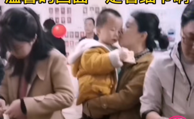 暖暖的幸福!郭威回家许敏成孩奴,满脸笑容怀里不离娃