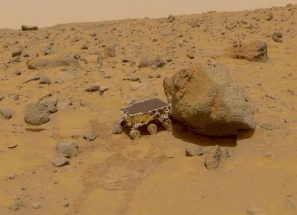 火星车索杰纳持续工作了83天,远远超过原定的7天计划.
