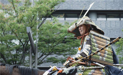 日本史上第一武神,自称中国皇室后裔,韩国学者:他祖先