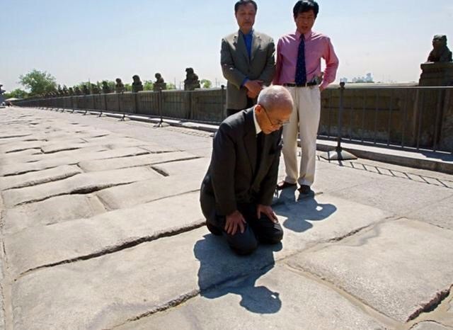 日本老兵忏悔罪行滔天想死后把骨灰撒在中国大地任人践踏