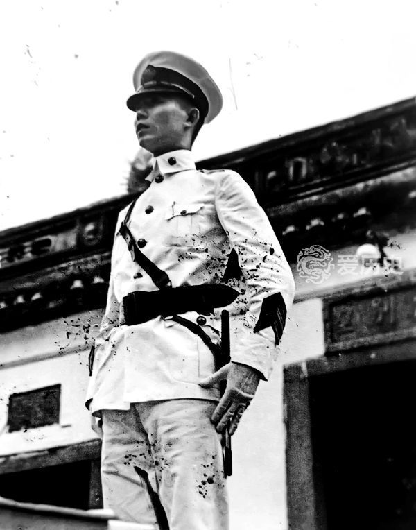 老照片:民国时上海第一批女警察 不但文化要求高 模样