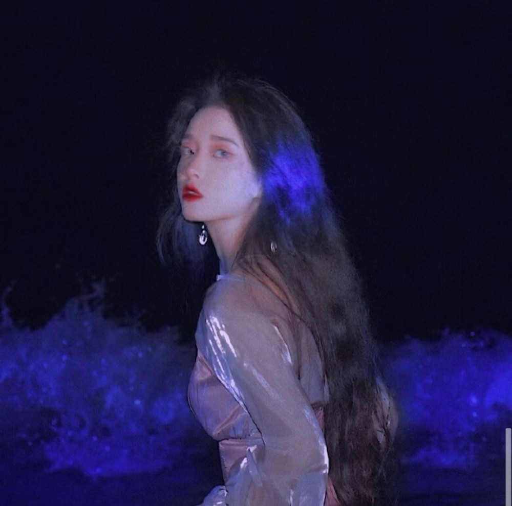 神明降落的神仙女生头像