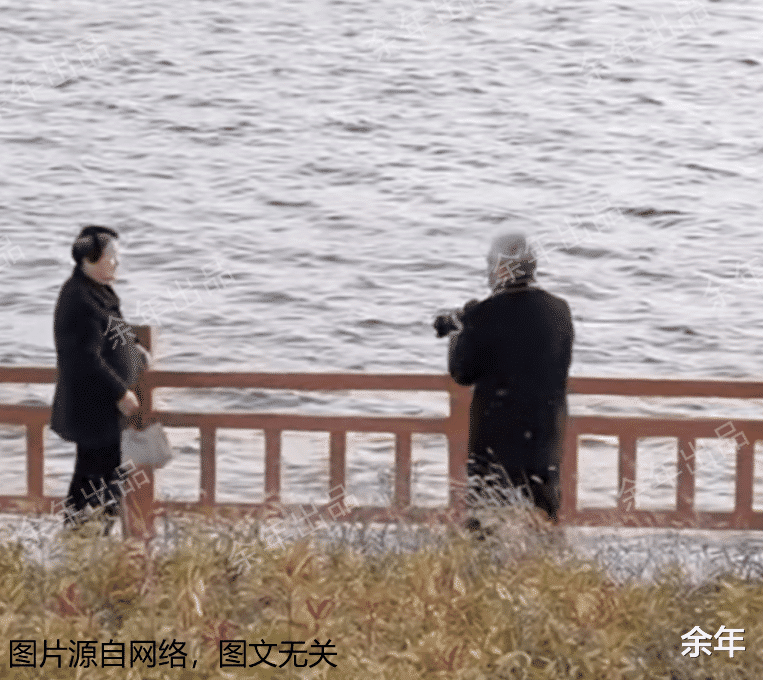 内蒙8旬老夫妻,相守65年同日牵手离世,怎样的爱才配这一生