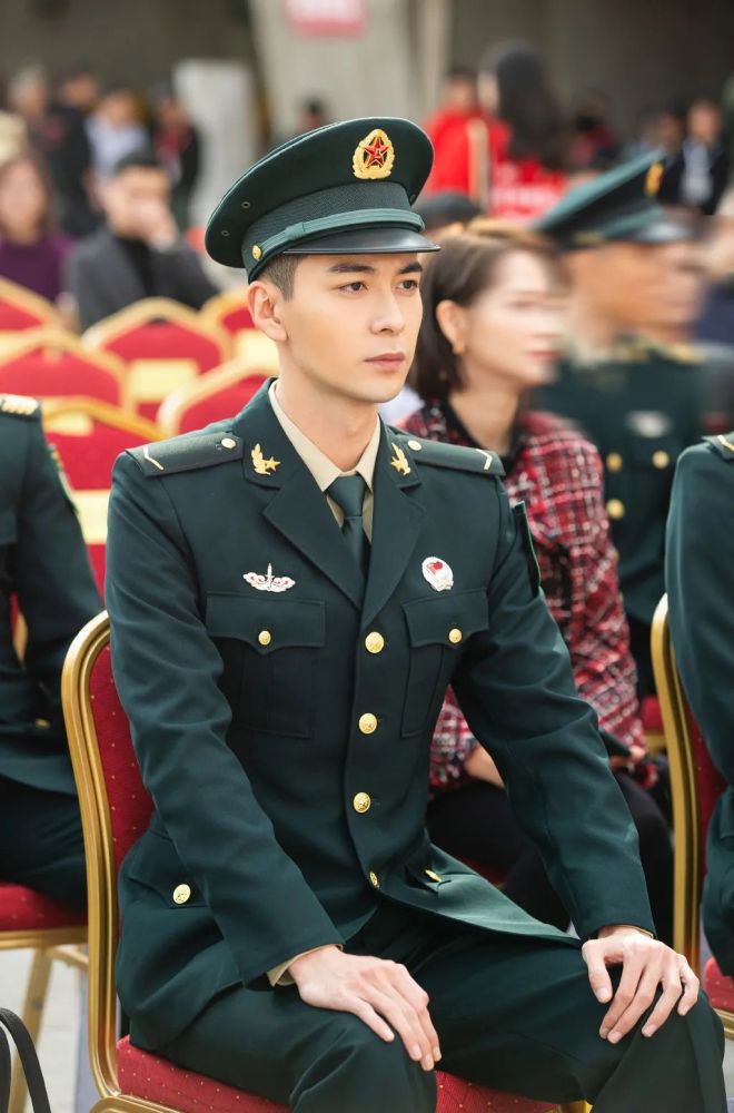 李易峰陈星旭双男主军装剧开播,高颜值兵哥哥帅到巅峰