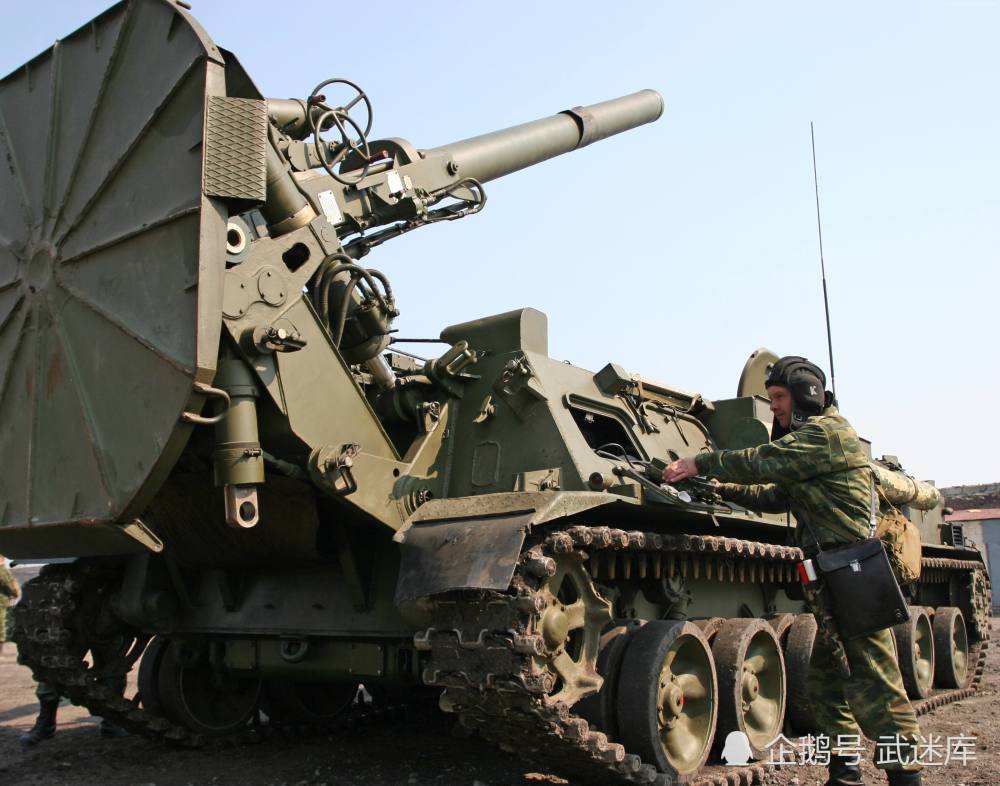世界现役最大口径迫击炮俄罗斯2s4郁金香自行迫击炮