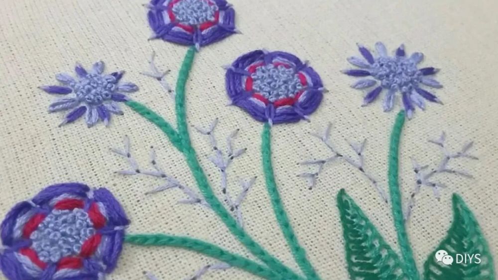 "手工刺绣"漂亮的紫色花朵图案!