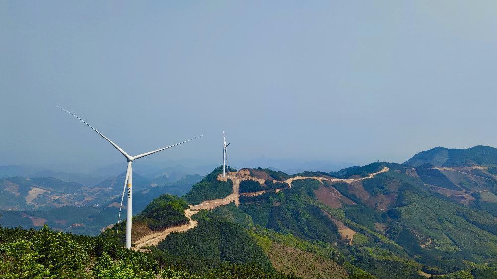 中国能建广东火电总承包建设广西田阳玉凤风电场全容量并网