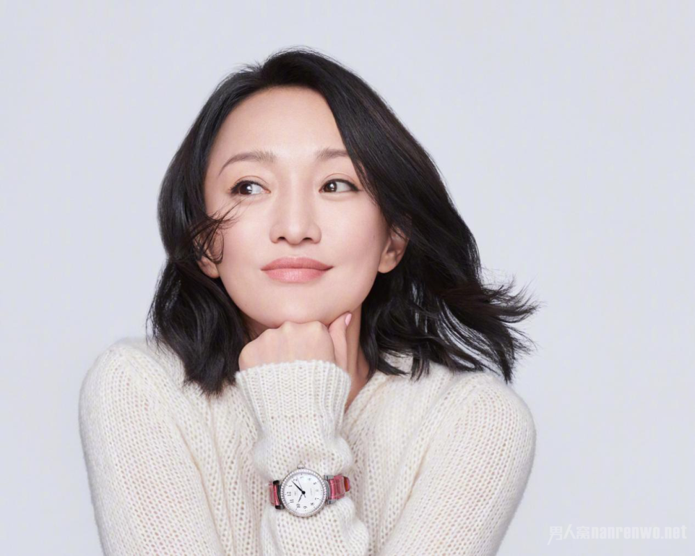 46岁周迅又爆红:九登《vogue》封面,出演《流浪地球》导演新剧