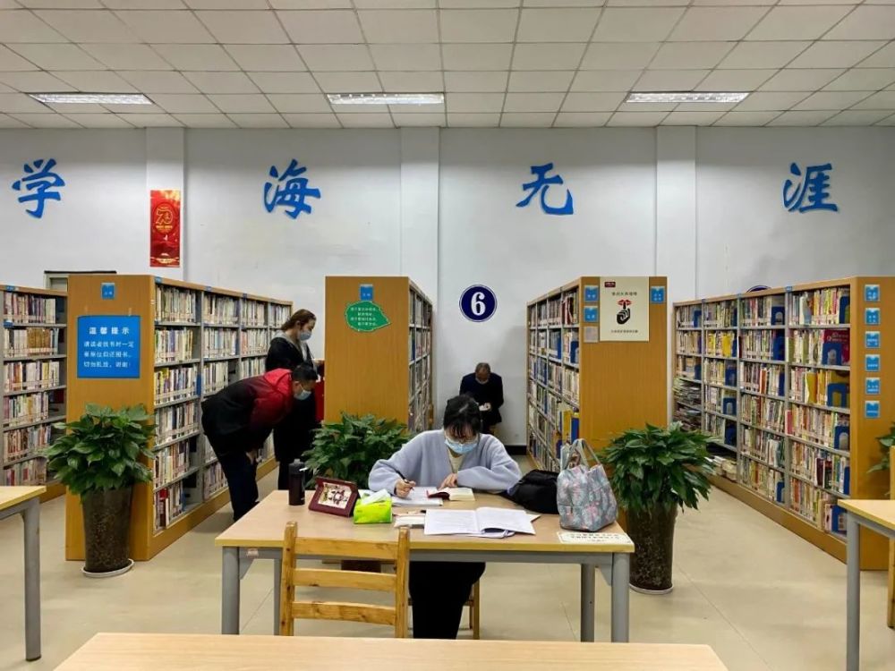 遂宁市图书馆旧馆已闭馆,新馆预计7月投入使用,位置在