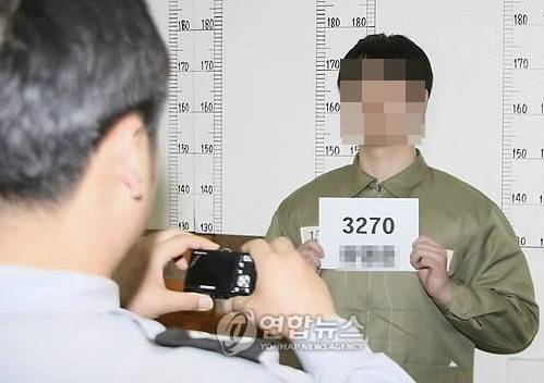 樸槿惠被批捕并關(guān)押已經(jīng)一整天 樸槿惠怎么了？韓國總統(tǒng)會是誰？（2）
