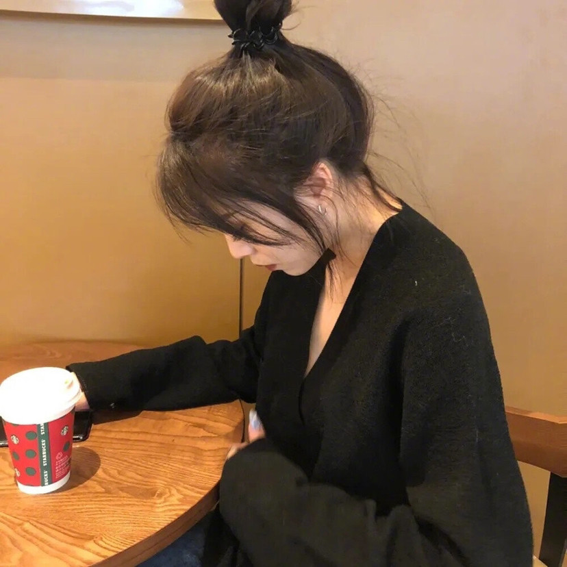 女生头像:没意思 没感觉 没心动 都一样 嫌麻烦 费时间