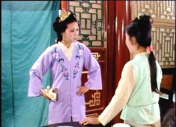 探春理家赵姨娘为何大闹议事厅也许真相有点出人意料