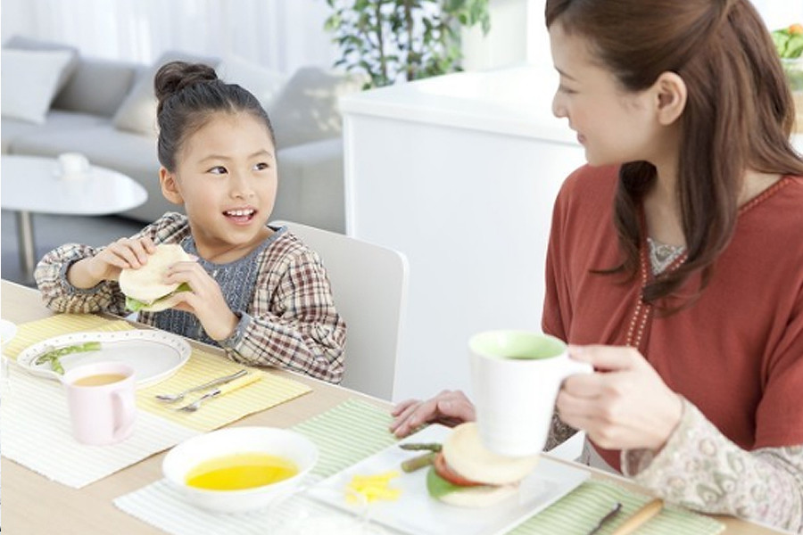 那个孩子还说,如果娶不成史美丽,就娶他妈呢 孩子的话怎么能全信呢?