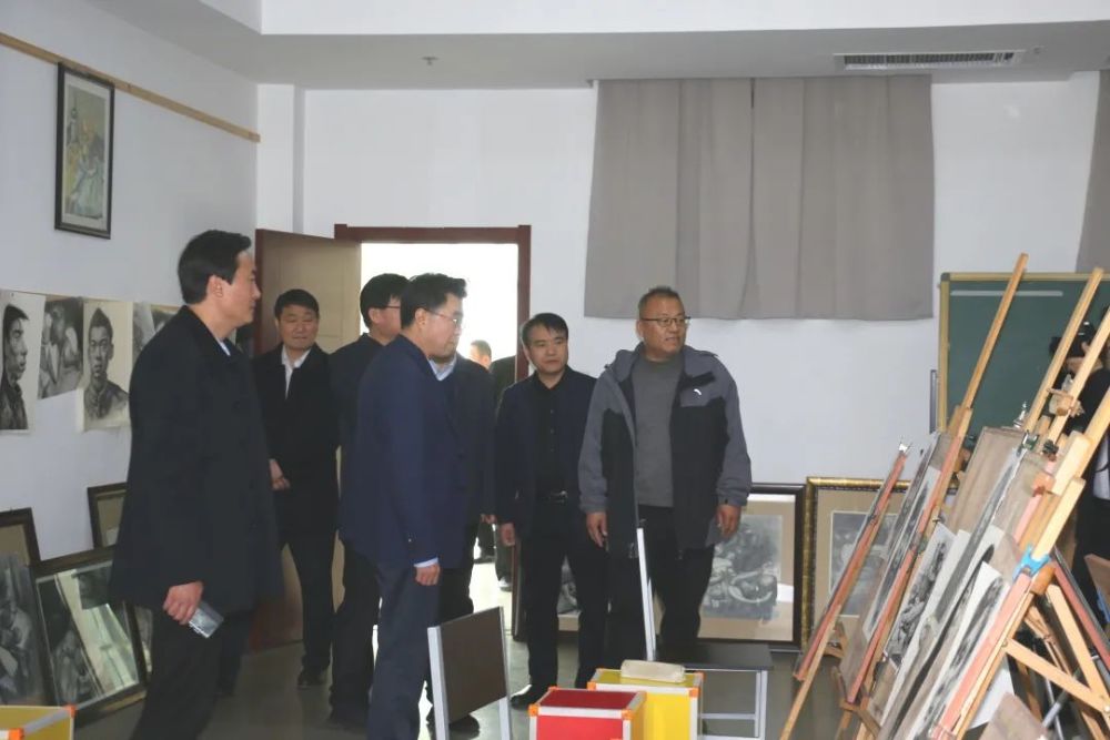 渭南市教育局党组书记雷立新来合调研教育工作