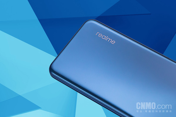 realme 真我v13评测:5000mah大电池也能有轻薄手感