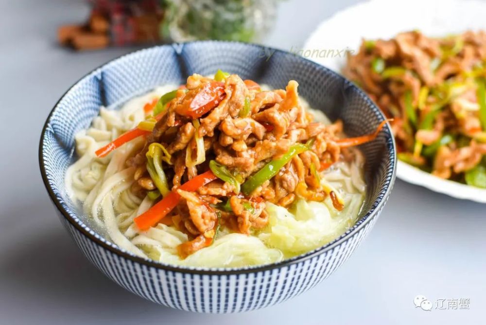 辣椒肉丝面