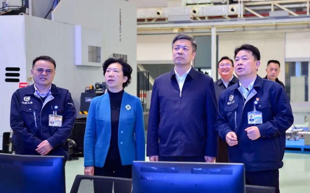 江西省副省长任珠峰一行赴航空工业昌飞调研