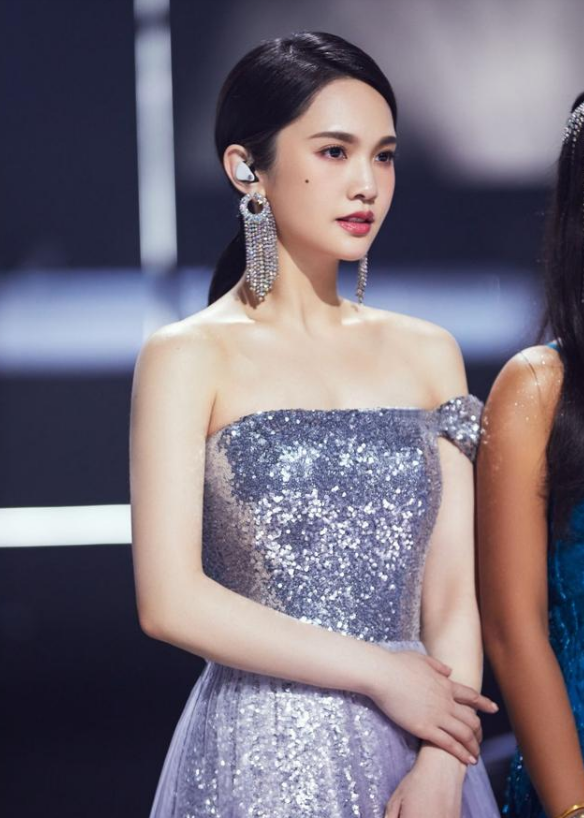杨丞琳杀进决赛因表情太丰富而苦恼唱功被低估是种褒奖