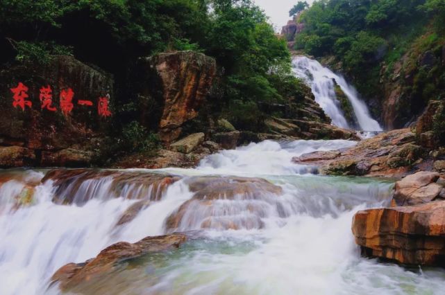 美丽的传说和景点,是未被污染的处女地,一处登山,观光,旅游的绝佳胜地