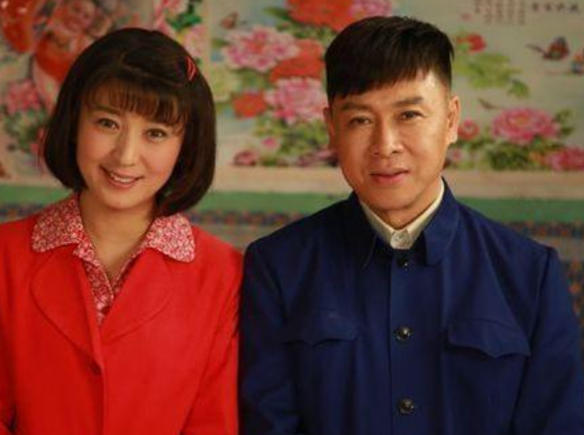 20岁闫学晶嫁30岁离婚男林越,分开后与马东明结婚,45岁意外怀孕