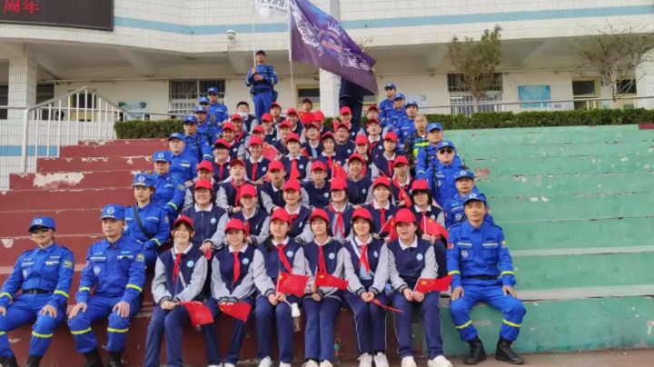 献礼建党一百周年济南第五十六中学举行励志远足活动