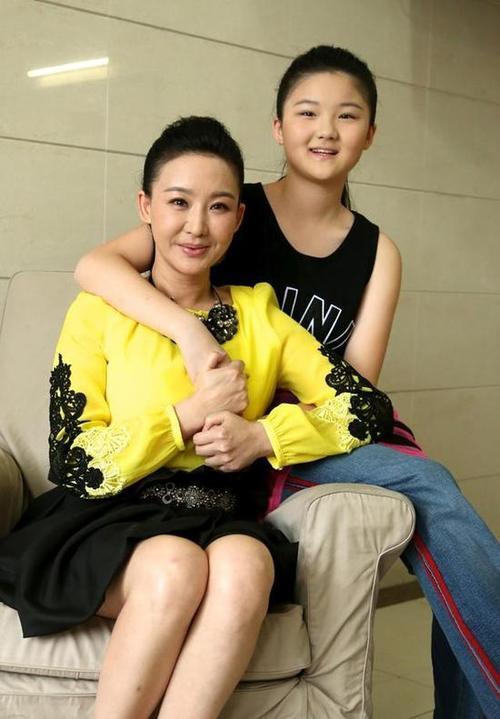 2009年孙楠为了三婚的潘蔚抛弃买红妹买红妹现在怎么样了