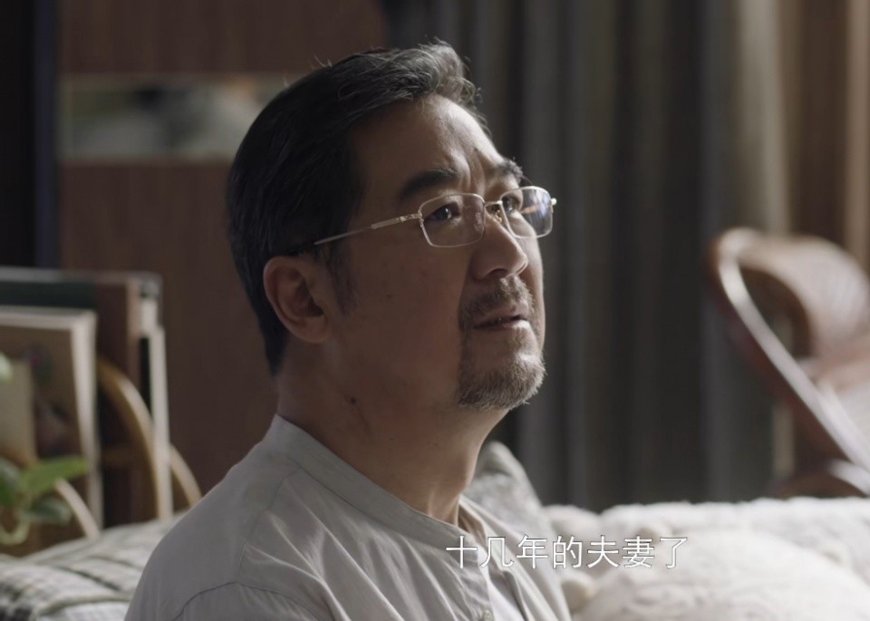 《小舍得》南建龙结局:被蔡菊英卷走所有家产,气火攻心中风离世