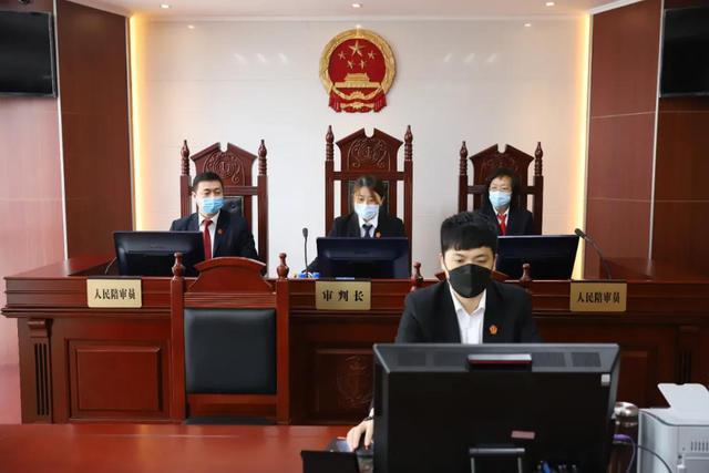 1月以来,沈河法院共计网上开庭审理案件78件,直播庭审198件,文书上网