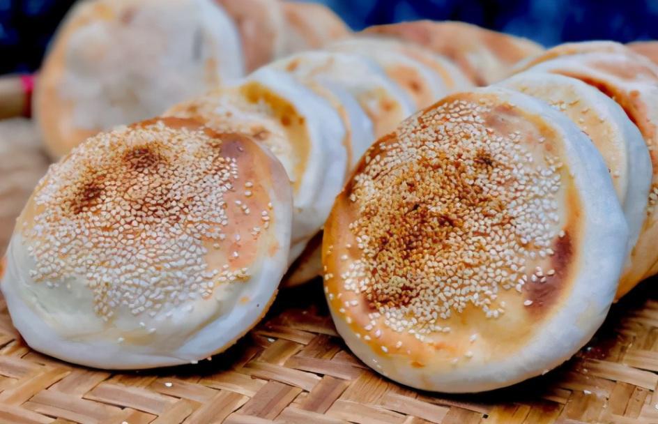 中国"最著名"的四大烧饼!各个香酥可口,第三个是肉食者的最爱!
