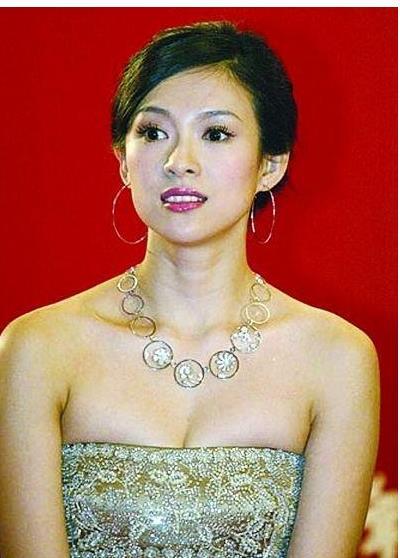 章子怡17岁时有多撩人?大学时期旧照曝光,这才是真正的"玉女"