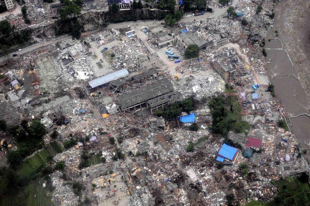 缅怀逝者,致敬勇者——致汶川大地震后第13年