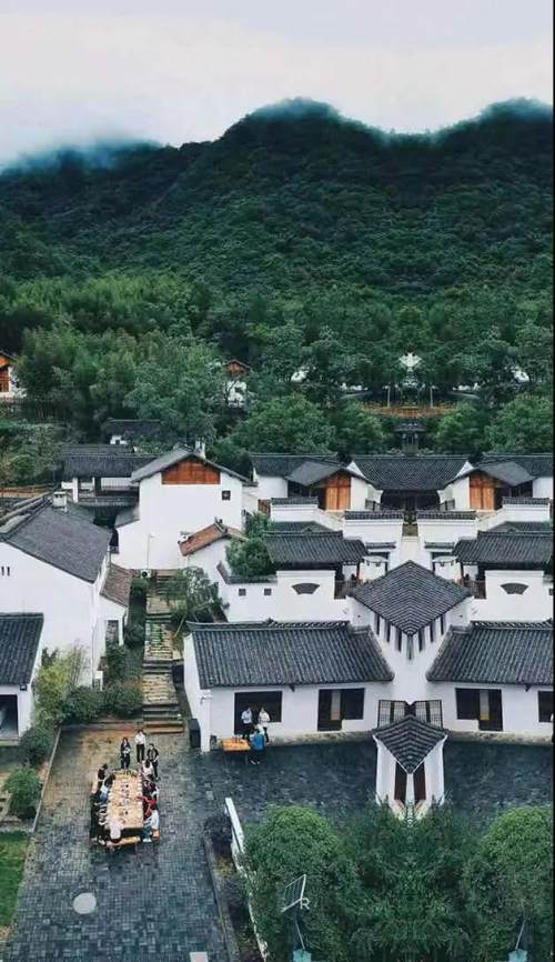 棣花驿望山居