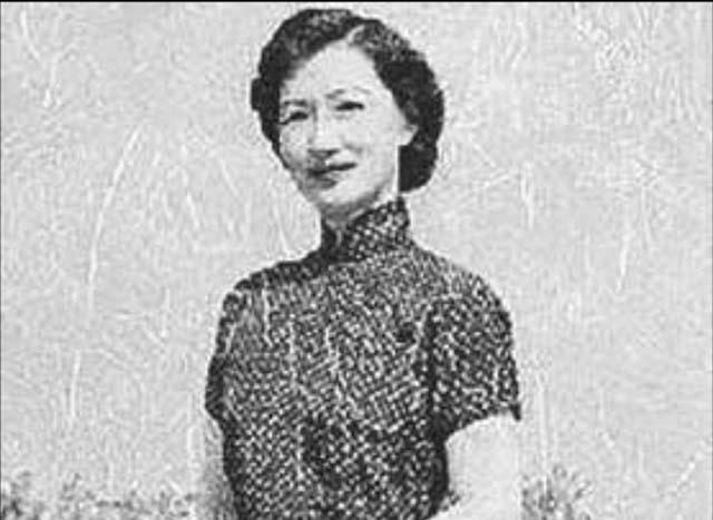 张学良赵一荻相守72年的背后是:爱情是谎言,若非事变两人早散了