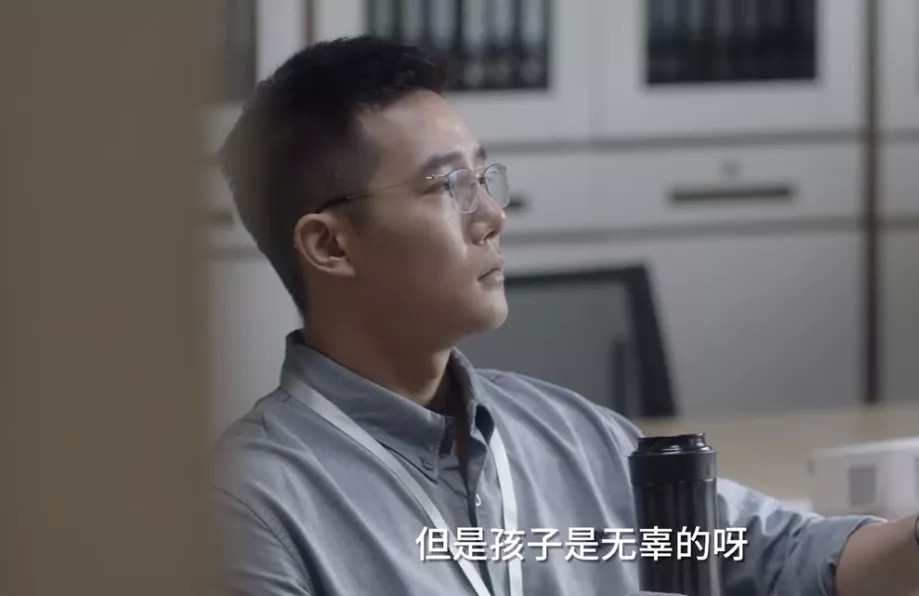 《小舍得》钟老师被辞退很冤?拿学生当敛财工具有什么可委屈的