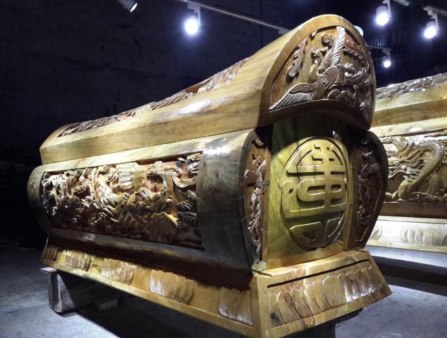 乾隆皇帝的金丝楠木棺材原料真的是从朱棣陵寝上偷的吗