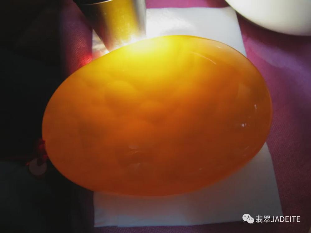 课堂|如何鉴别石英岩,玉髓和玛瑙?