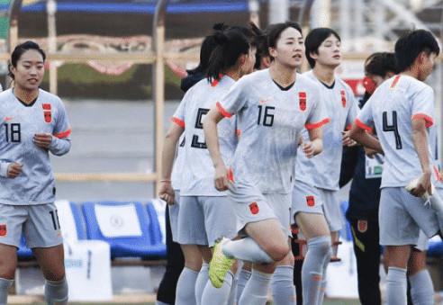 中国女足最美球员,身材颜值完美,直接碾压韩国队李玟娥