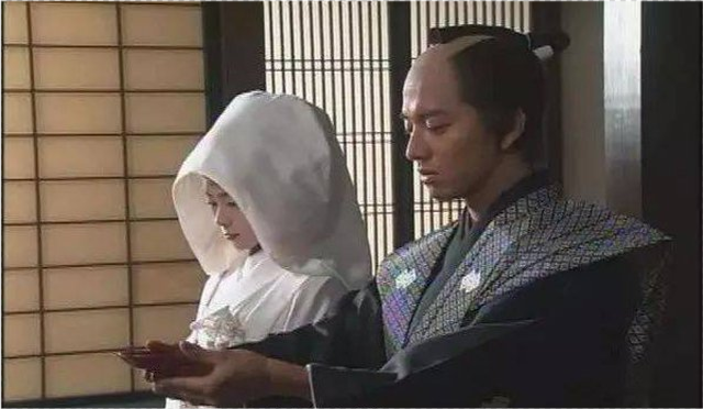 日本武士发型介绍:日本的武士为什么要留地中海式的发型?