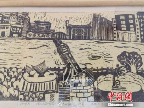 9名小学生创作巨幅木刻版画秀黄河