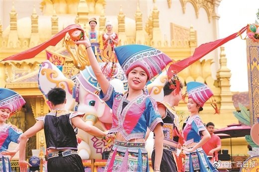 广西三月三,一起赶歌圩
