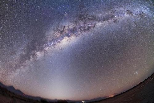 银河系的结构是什么样的,地球上看到的银河是它真实的