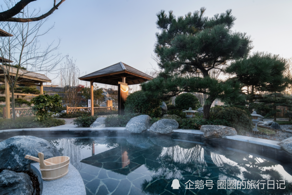 成都周边游|在金堂"白马涌泉"中心穿越到另一个平行时空
