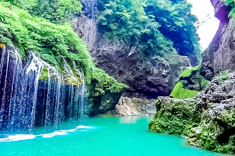 五一假期丨湘西梵净山 芙蓉镇-坐龙峡-矮寨大桥-尖朵朵瀑布