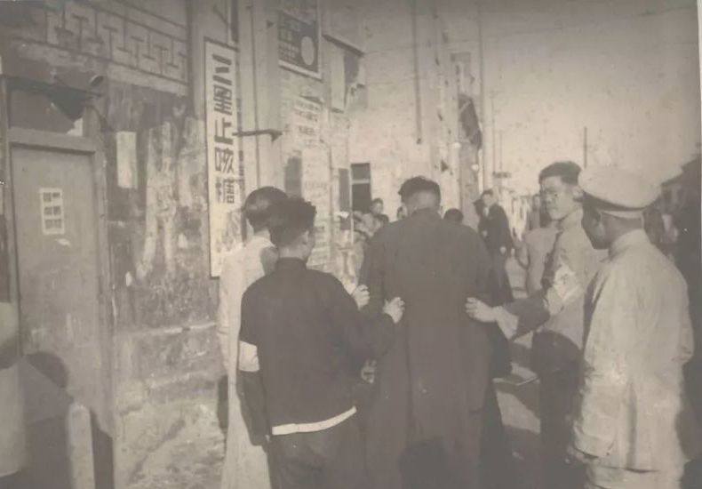 图-1951年逮捕犯人老照片
