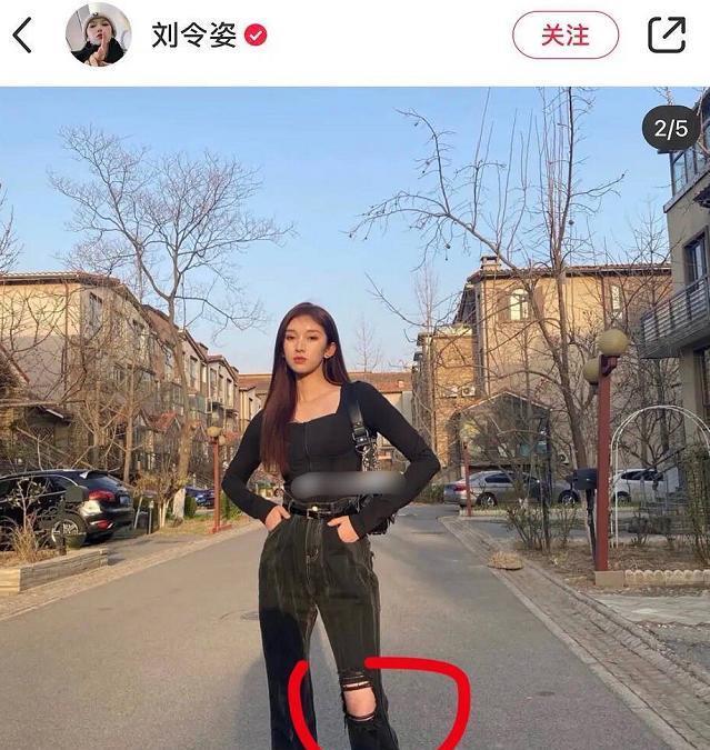 董思成深夜与两女子同行,其中一位是刘令姿,粉丝:白嫖高位热搜