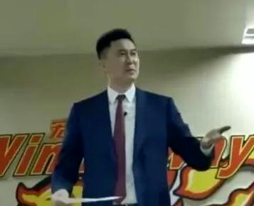 朱彦西不进三分线击溃深圳,北京晋级挑战王者广东!