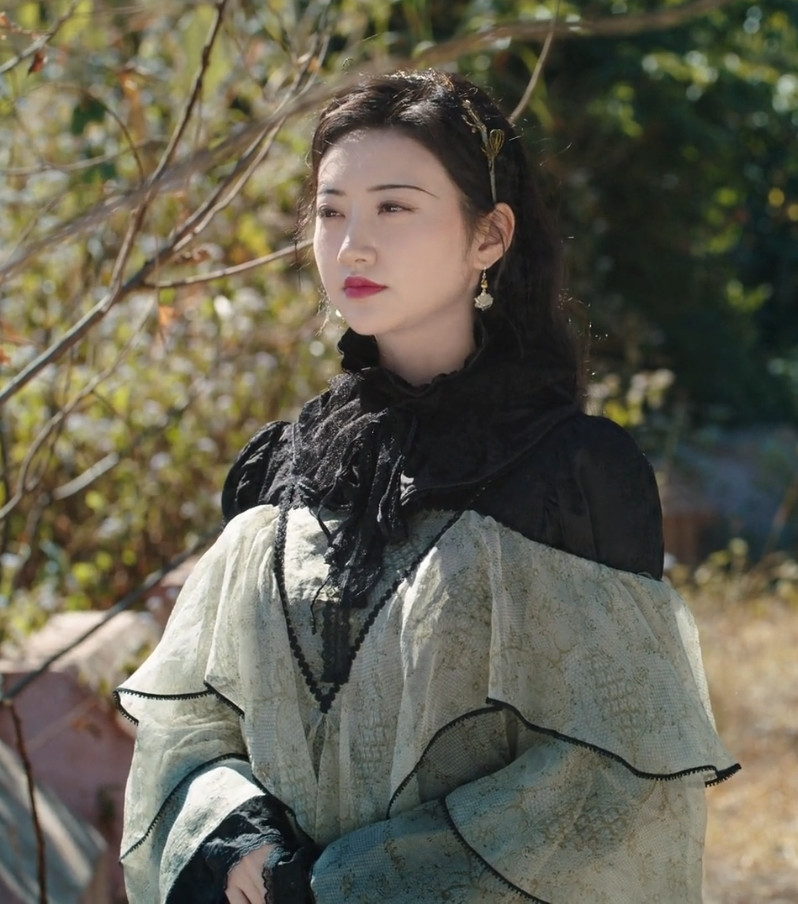 景甜穿樱花粉裙上热搜司藤衣服大全集更美